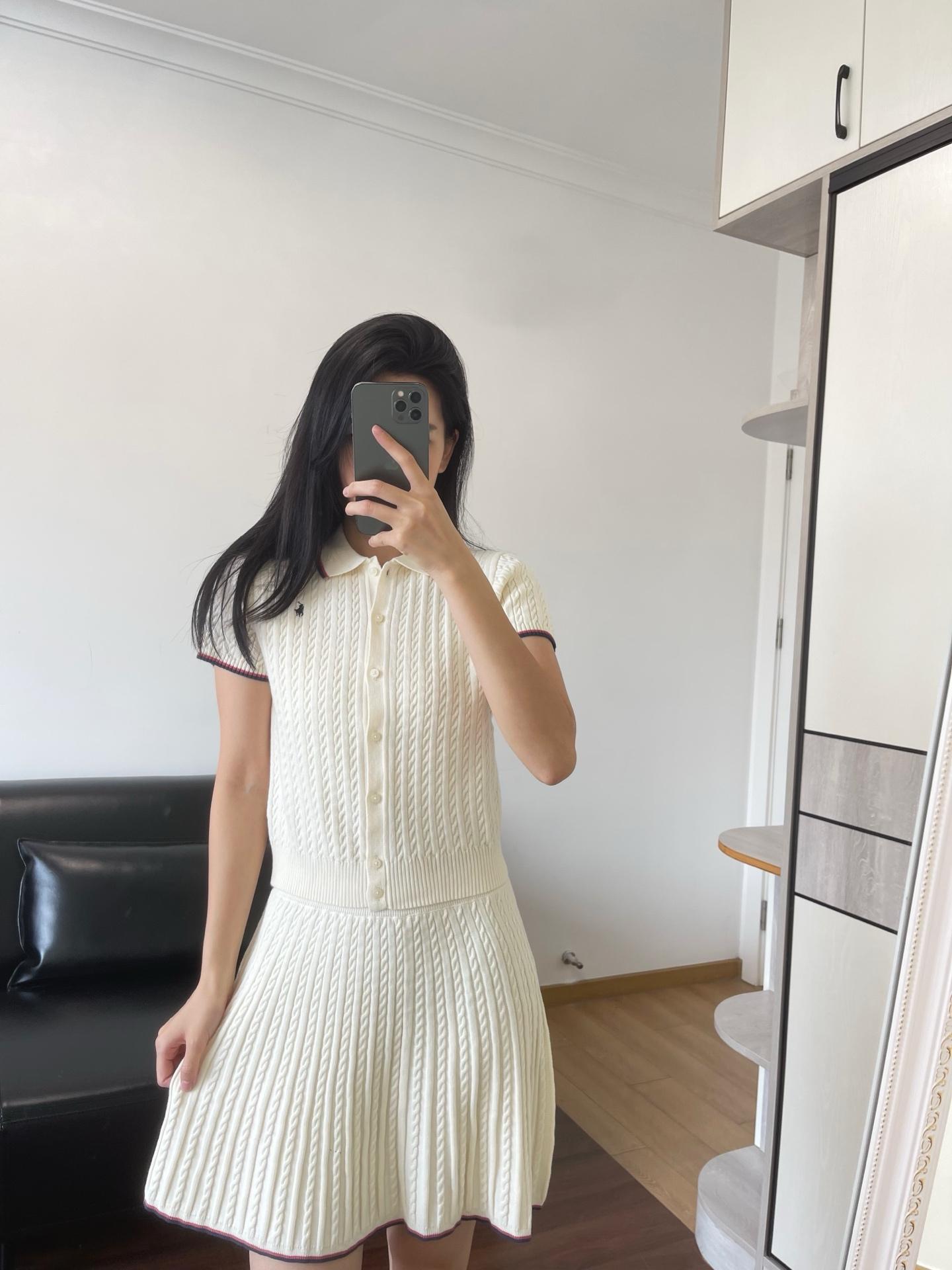 a125c0ed32fa7fe024192f9a5edcbe1c.jpg