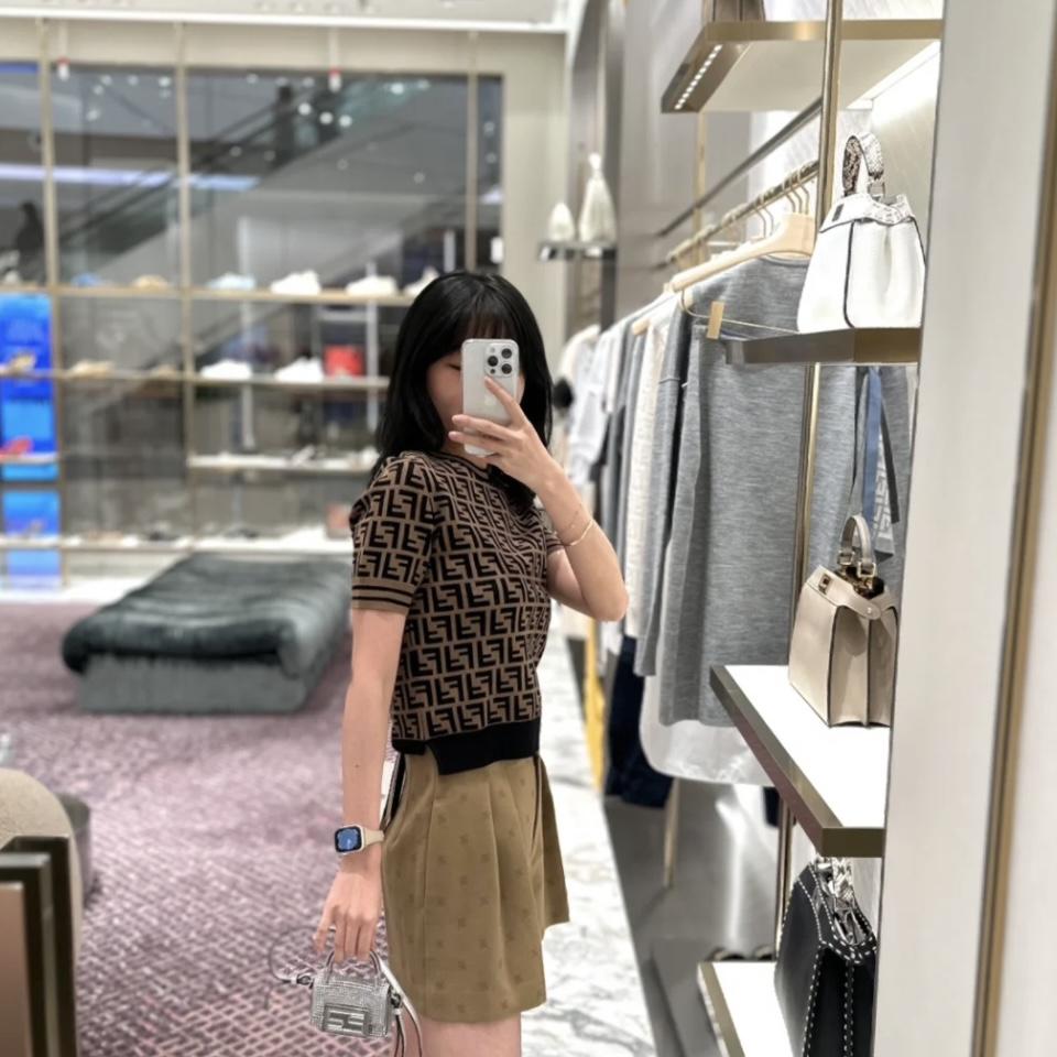 b21df04d30eeef6aa2b62f216d68ffd4.jpg
