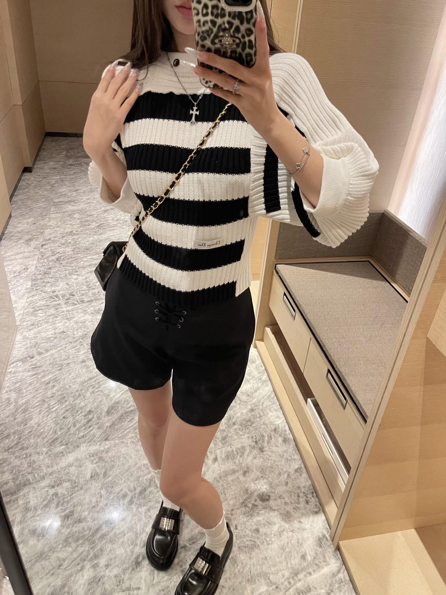 2f4bbb34eb54d9aceab078e5d99bec62.jpg