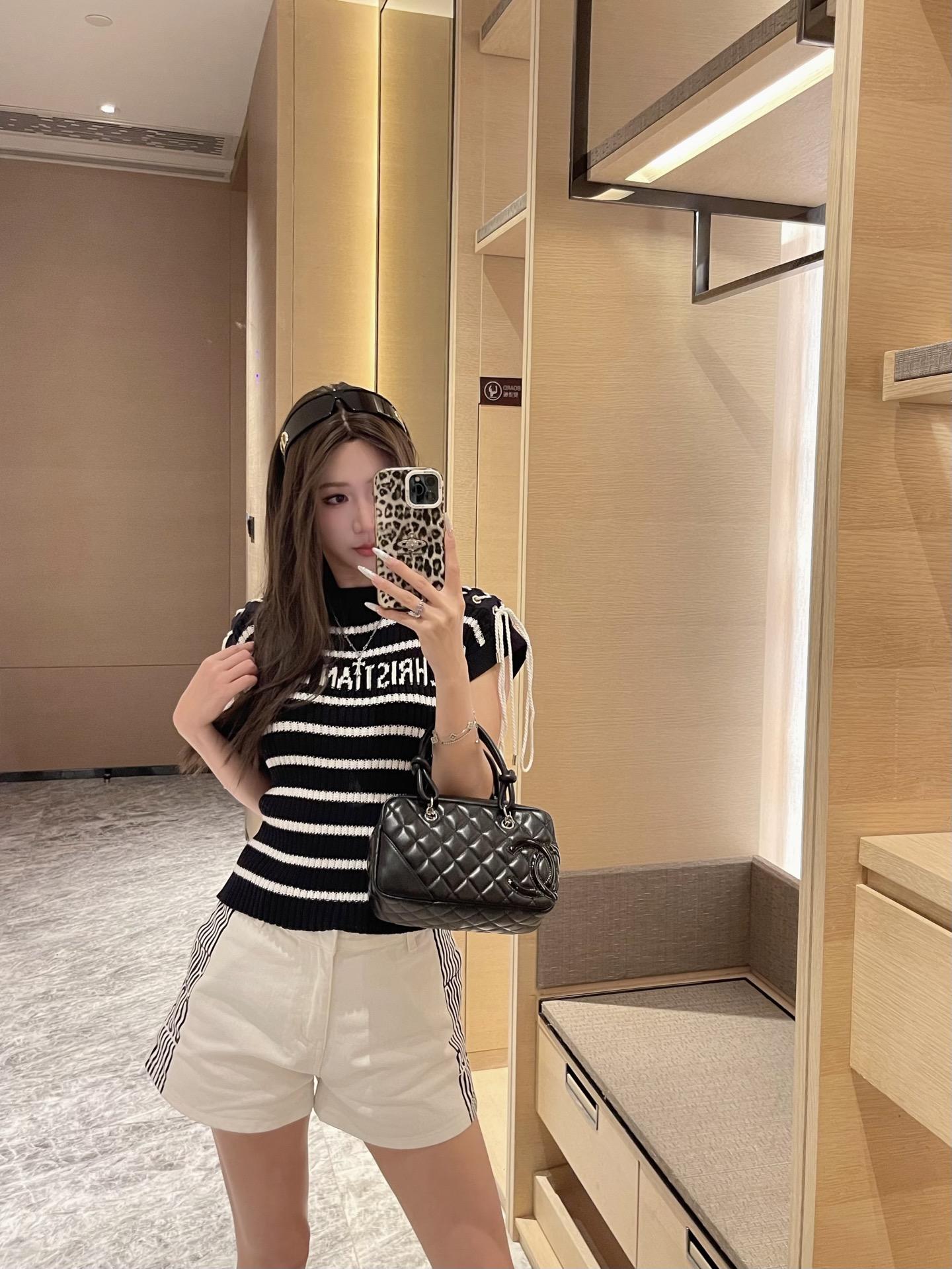 3aad2ec9492a0a48d9f6210ea79af928.jpg
