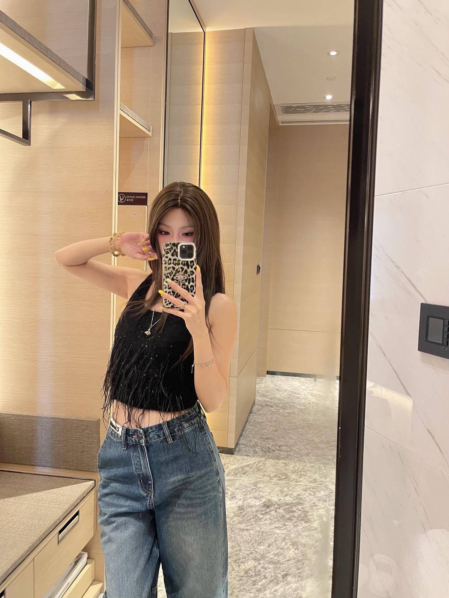 52bab5a4b1bf28c74b289458711b58a9.jpg