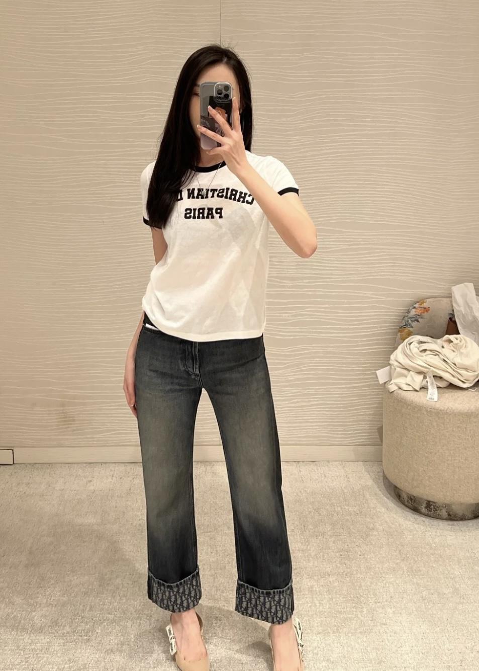 5b321bdfe05338123a7d3dd55438eefb.jpg