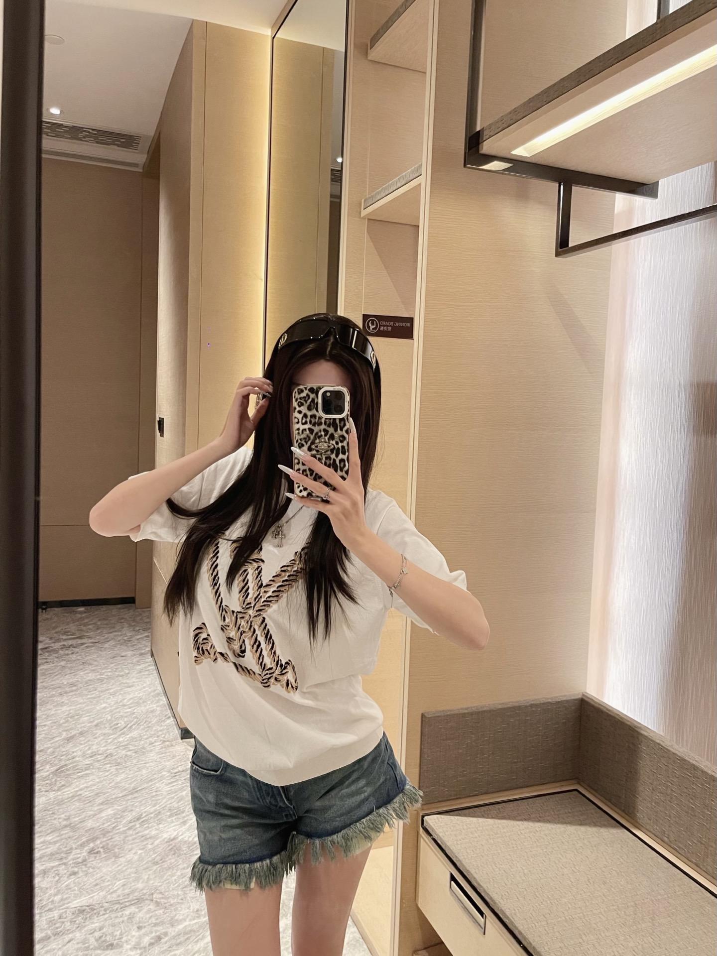 81c23b703392f6d5f5ceffe3cf6e5d8f.jpg