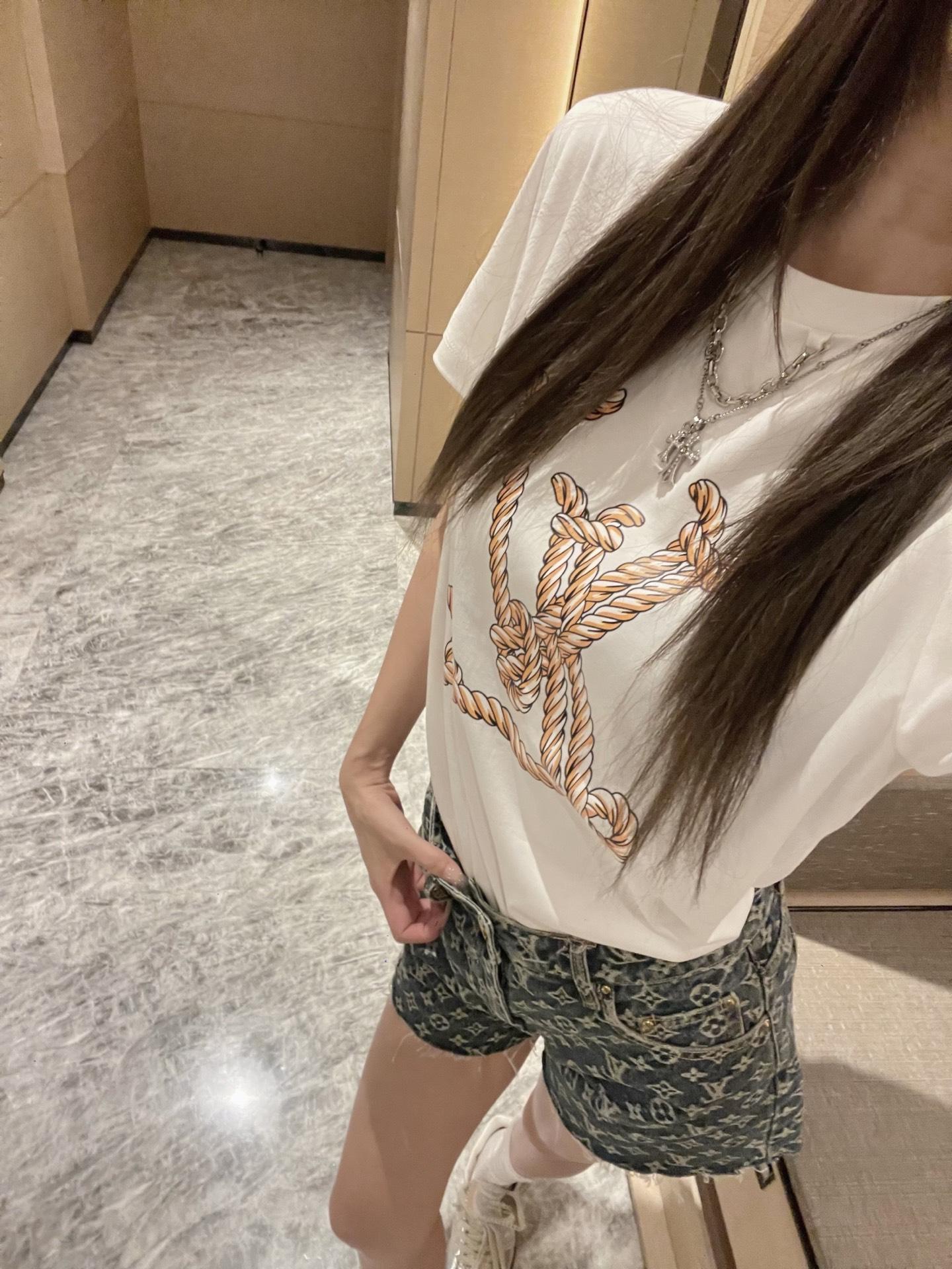 b89718fc4297230fd3d4c2bcf9183eb1.jpg