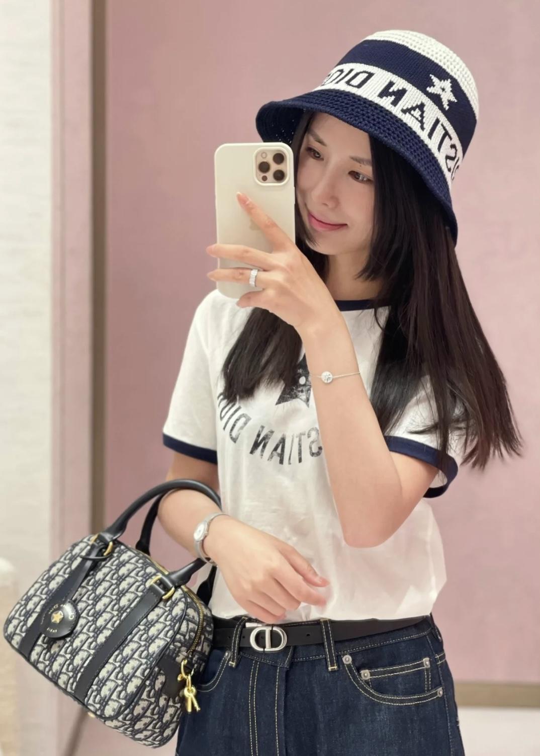 dffeba821f2a53435d27d3da782b303a.jpg