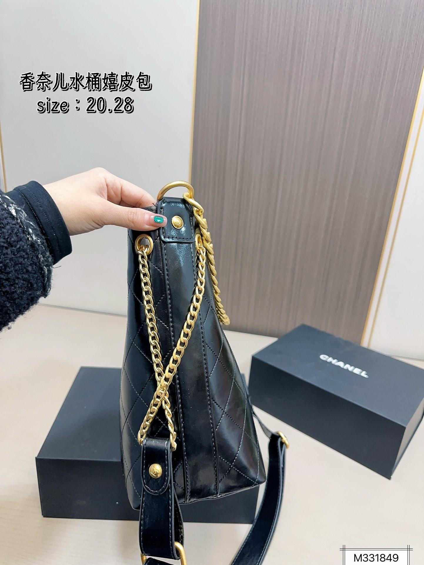 d5eae59e7bdf0a5641fe5a3e96d261ec.jpg