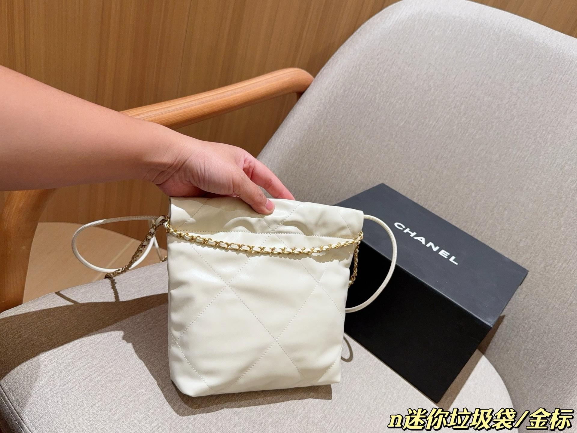 3f1a0ca4729375bf163cc10857c60641.jpg