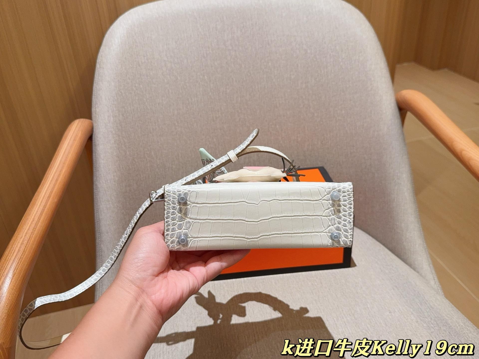 21627e85bed08dc3443fe4d6db41f330.jpg