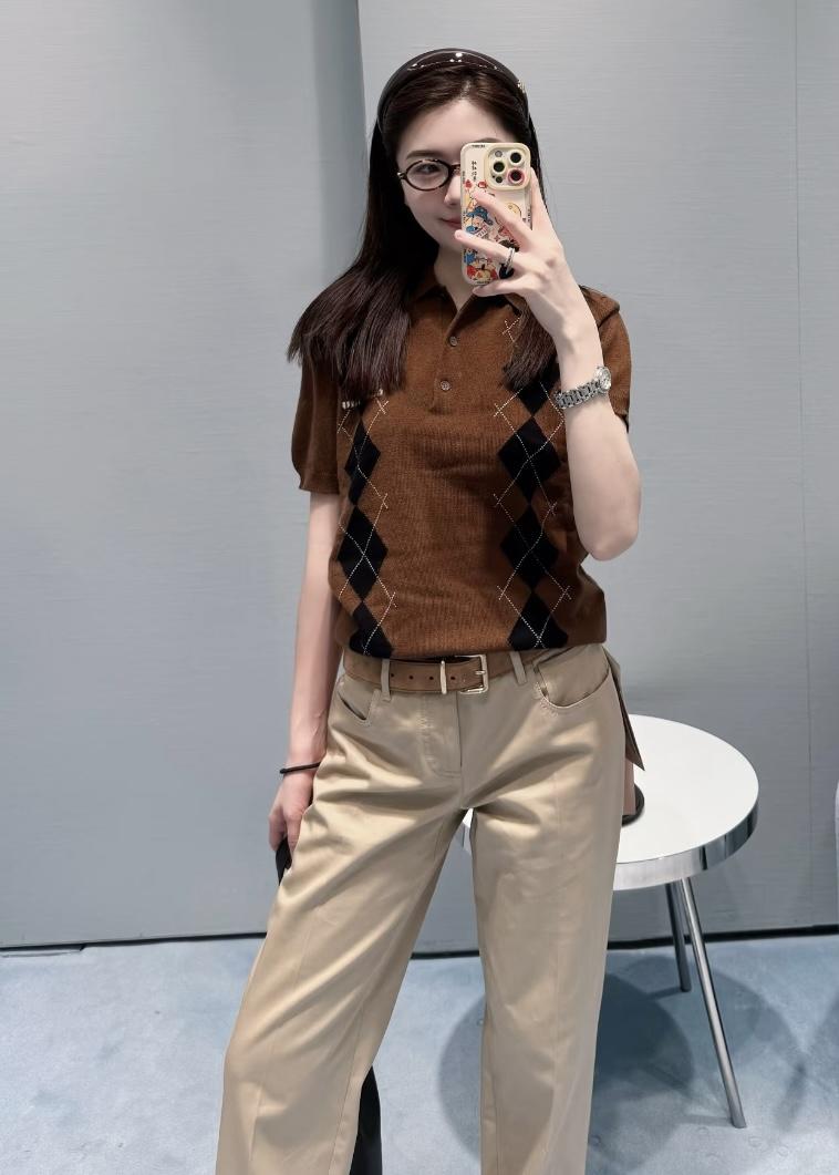 5658c86f807146a33cb51fbb60903e95.jpg