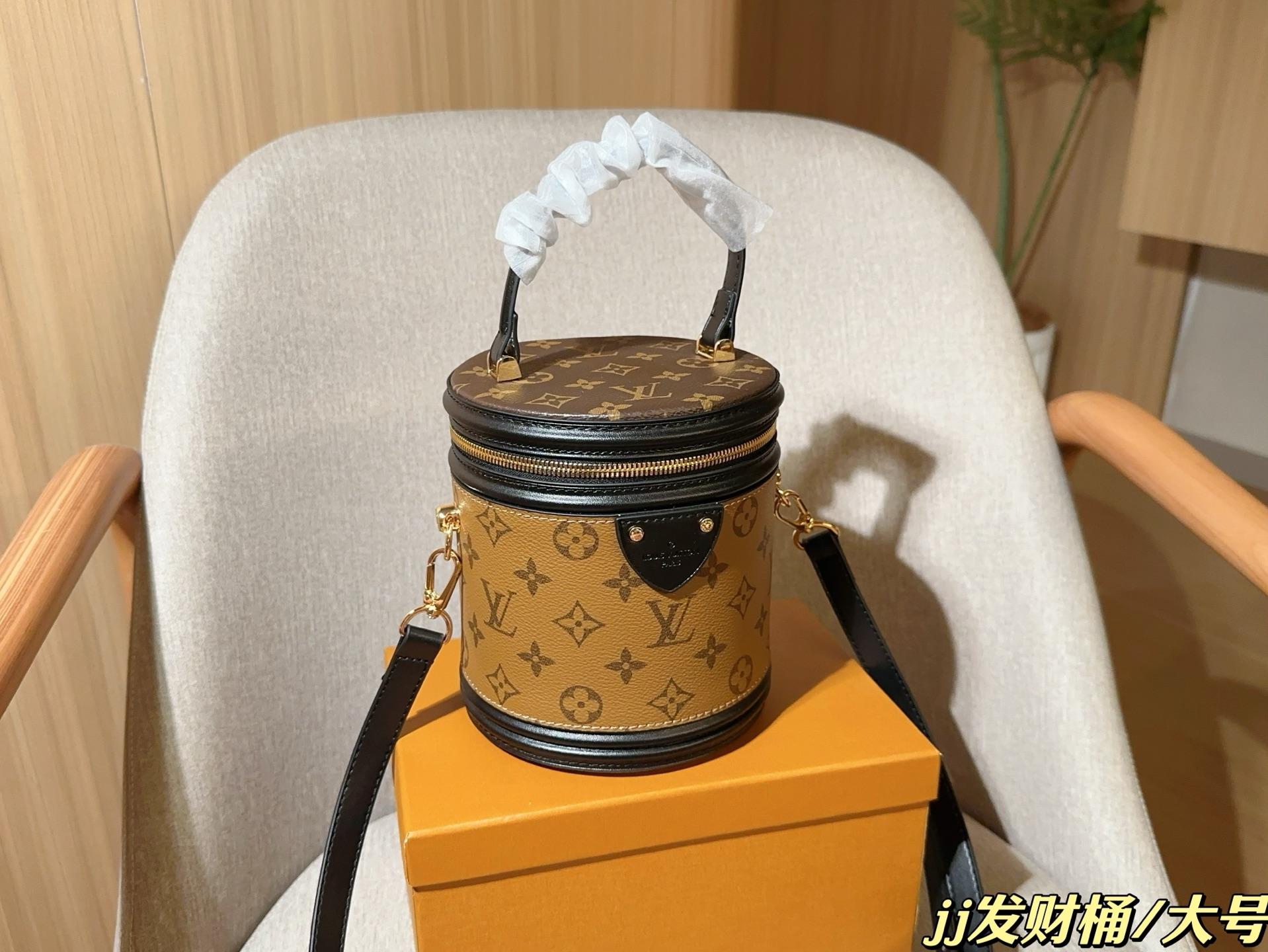 62c6ab37af259eff8768589726062d73.jpg