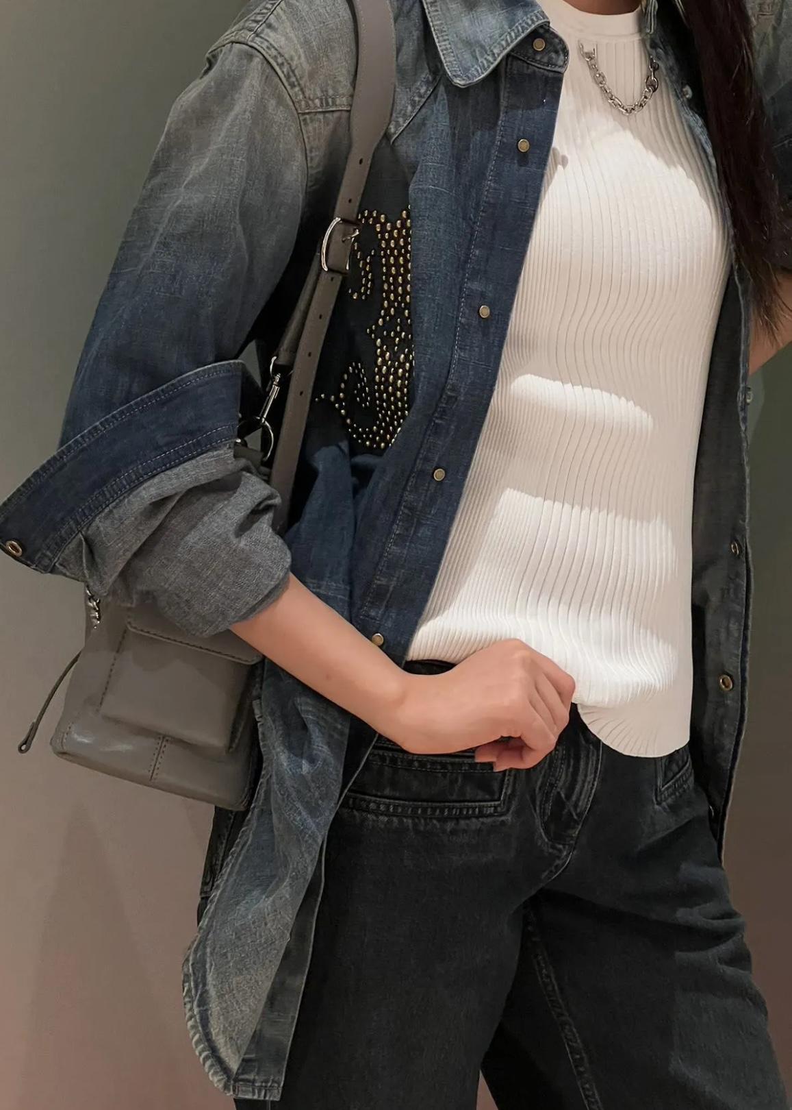 74f6a81944c77feface8d47b4cfed4f8.jpg