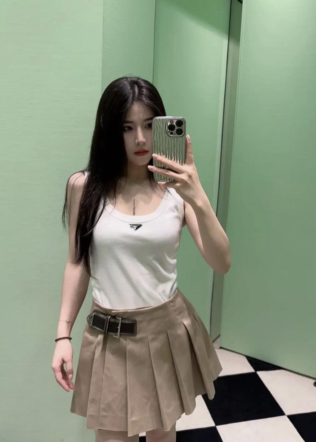 9bdd23d76ad059357e9f295f40f0cee0.jpg
