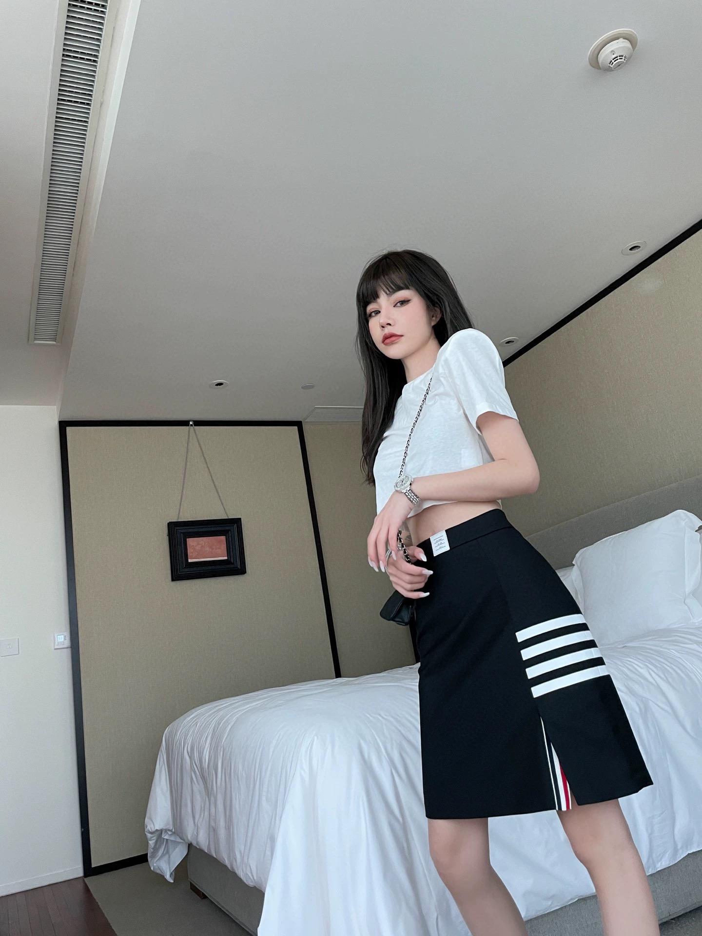 b935f3d90a203e03778efb36d855eadf.jpg