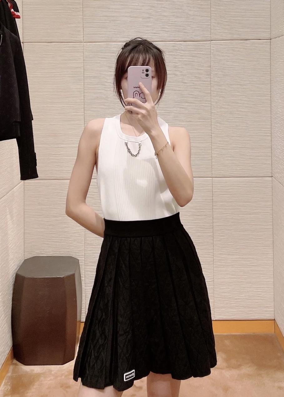 d411894c5ce841dddd89857243135966.jpg