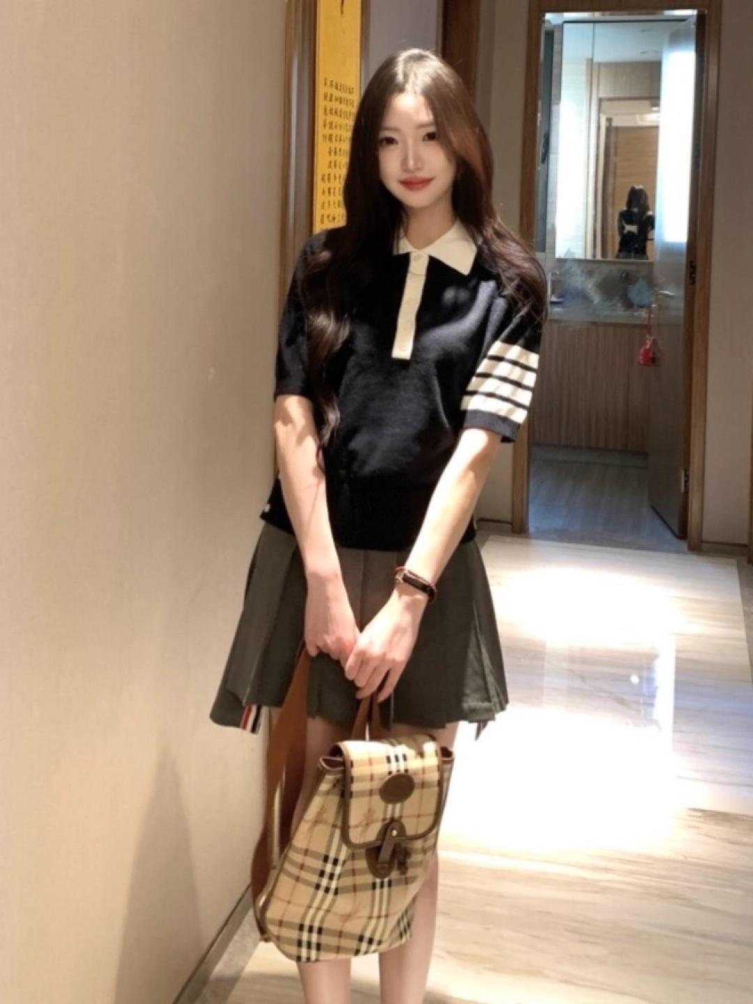 e8f088be50c5596a7b9c923ab7abc4f1.jpg