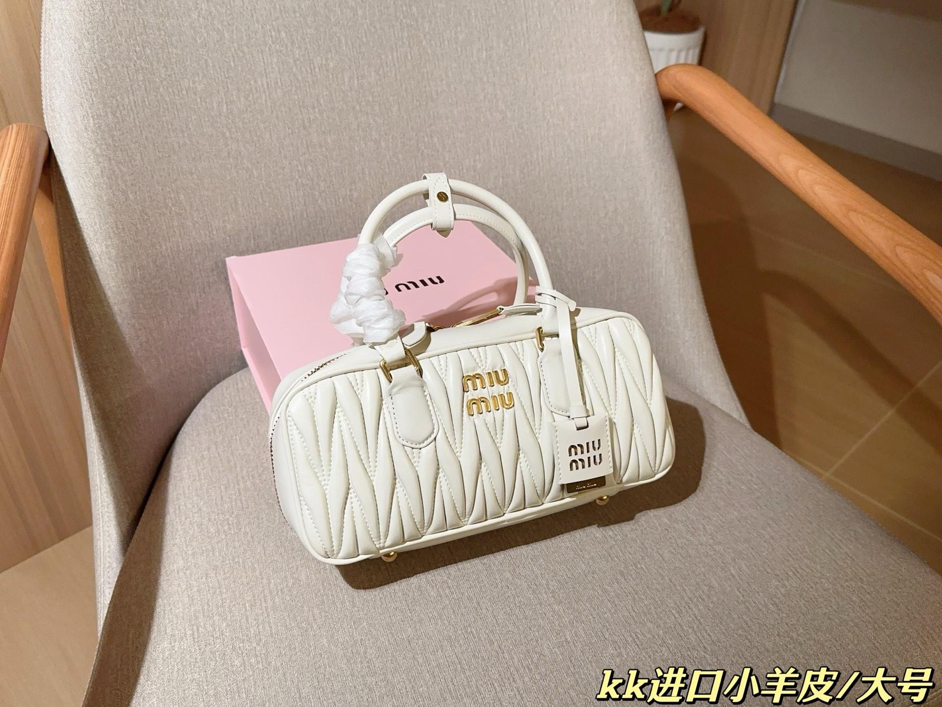 15bd61a5a3d26875e8e46987acb9212a.jpg
