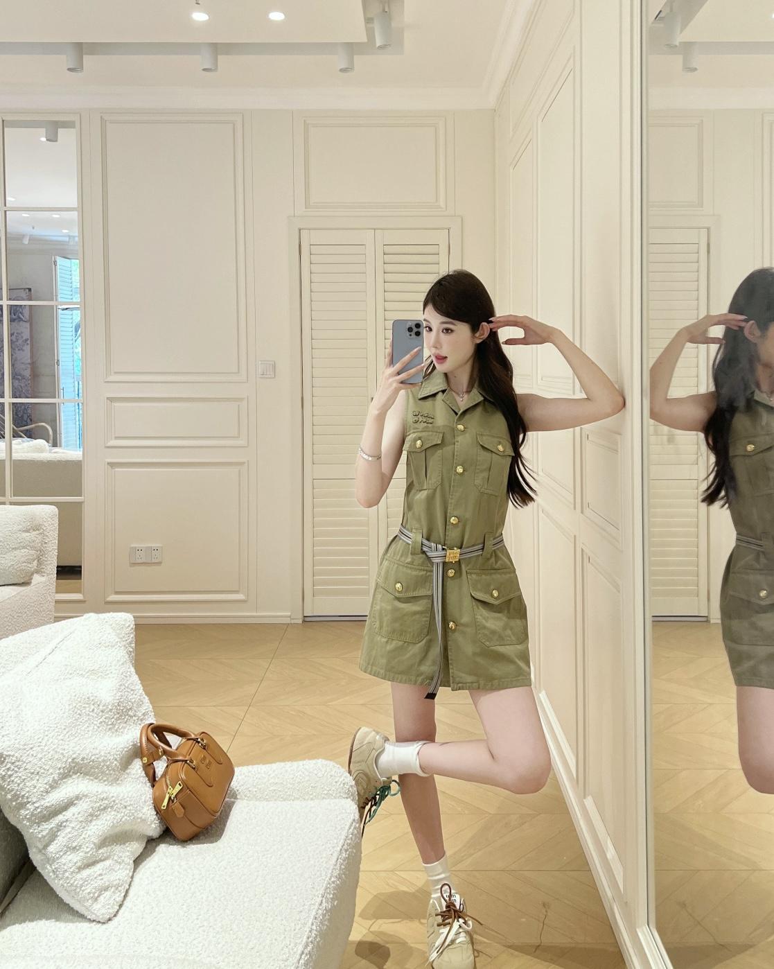 32e7a9f1a777a20bd3cdc0128be89b9a.jpg