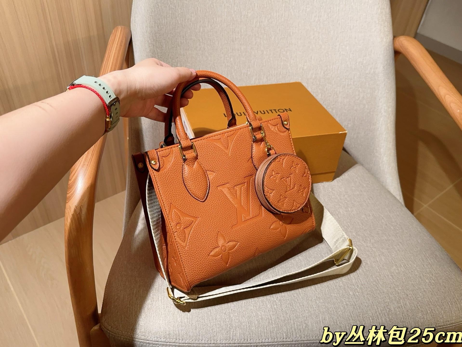 4ac7d90bf844f58a4d99717cc638b40a.jpg