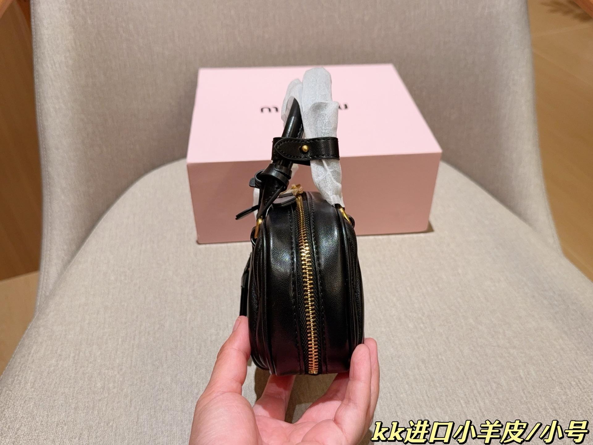 54badce8d1f48d7ae668851a575cc5c3.jpg