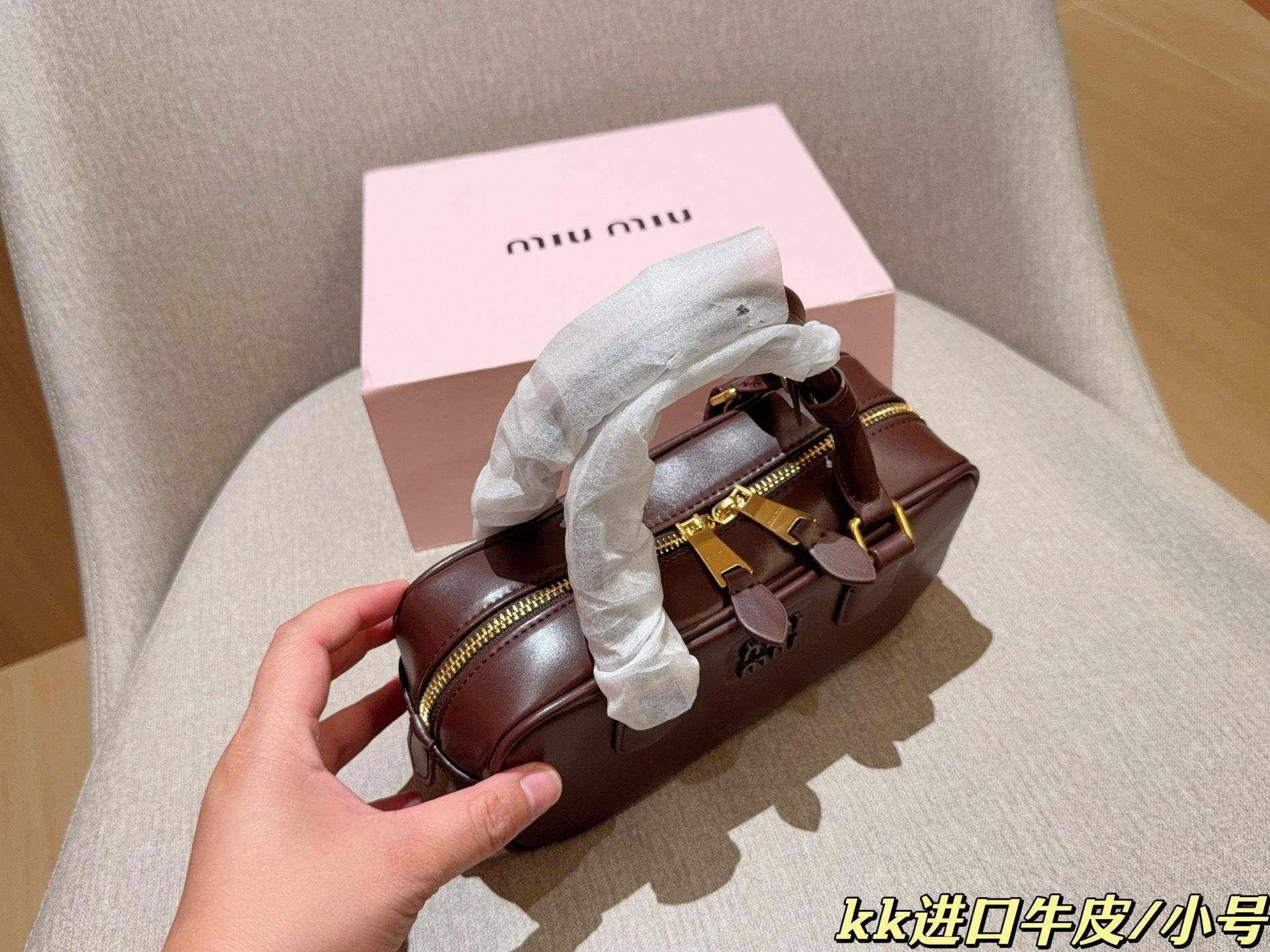 7d789860aa919e0ce32cad51dc90f57c.jpg
