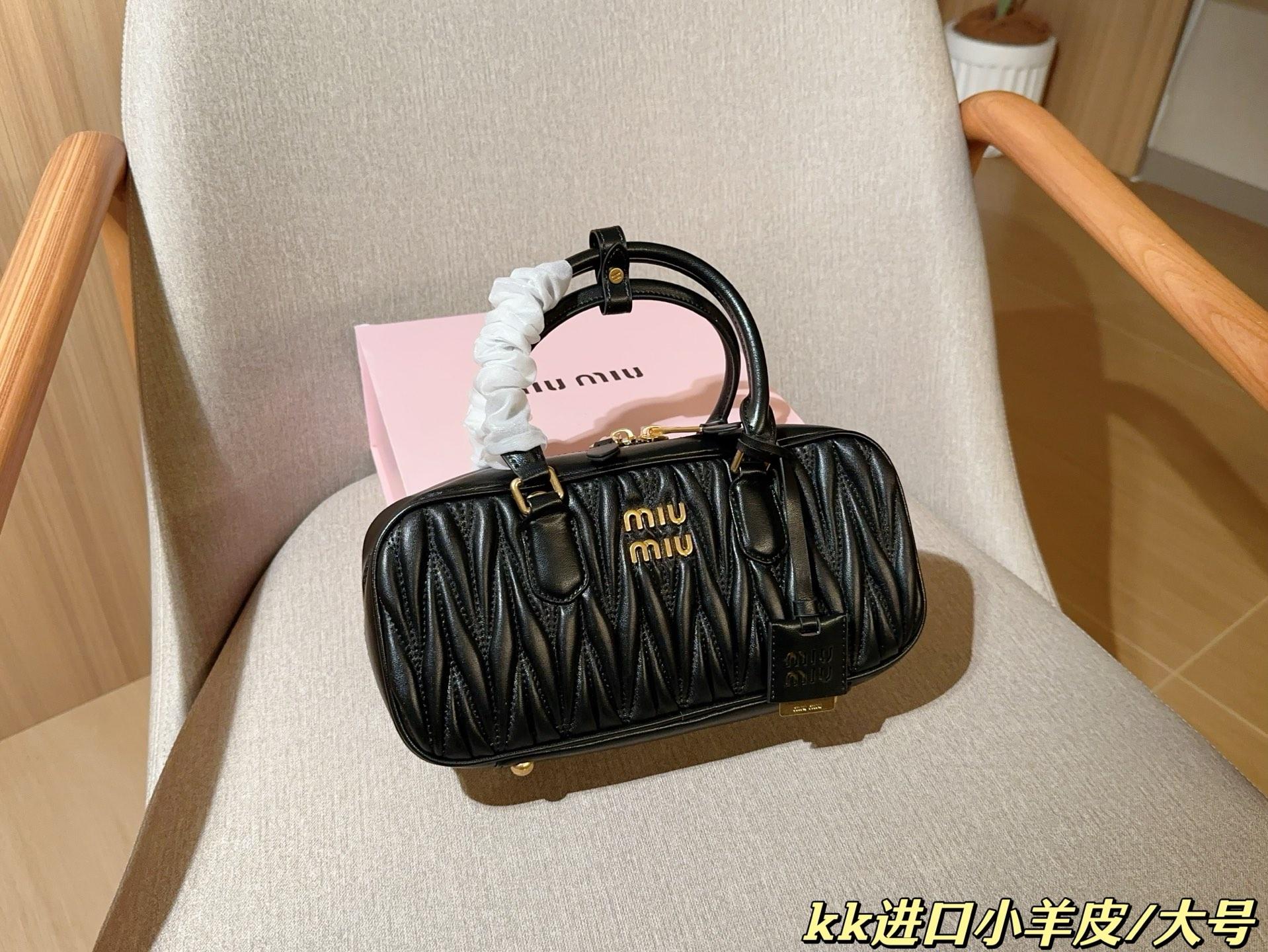 8b35539d1b4ff95bf5d6407d6819bcb2.jpg