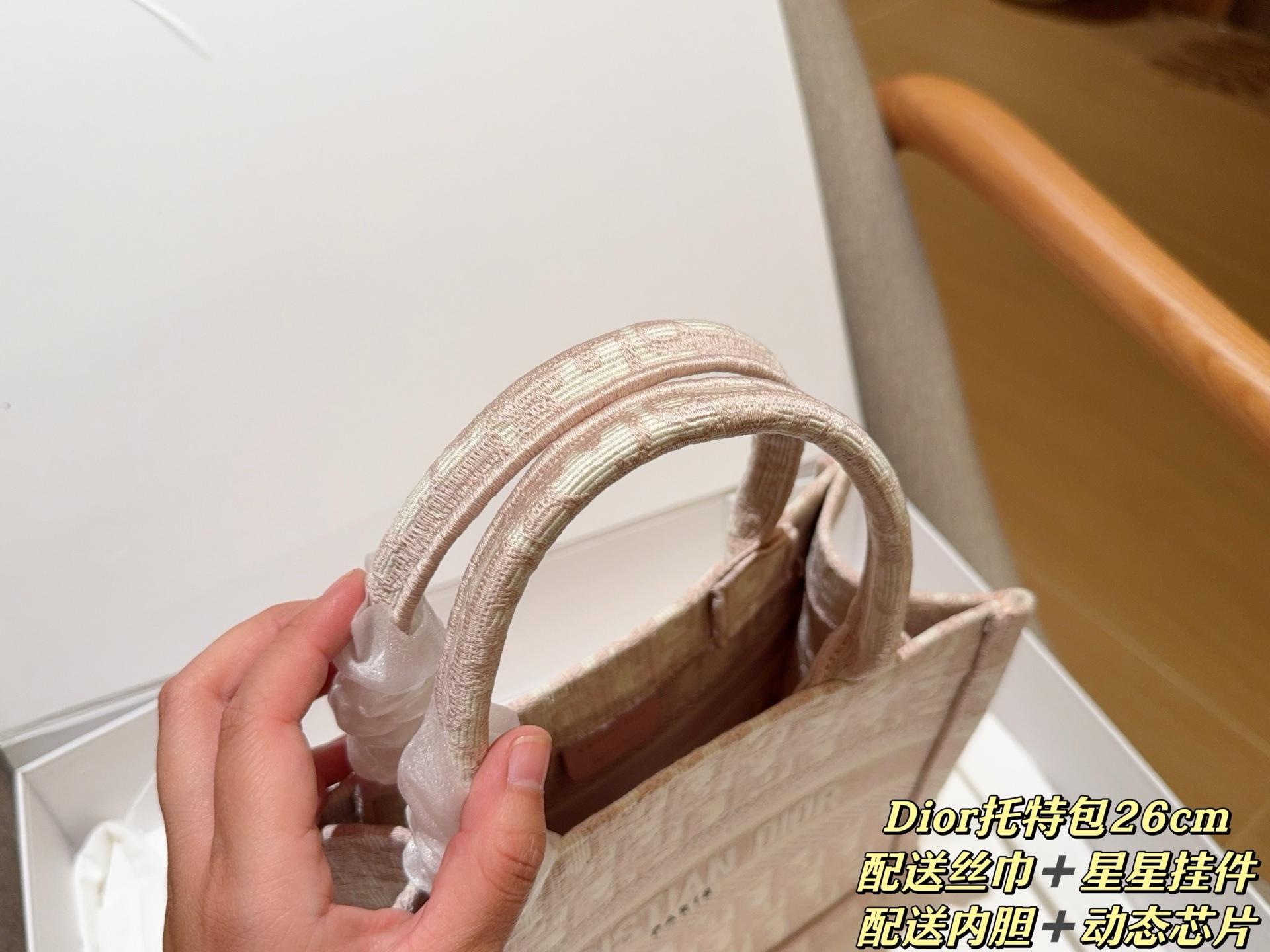 9c4e5988e81c47ad42adc3a413b65590.jpg