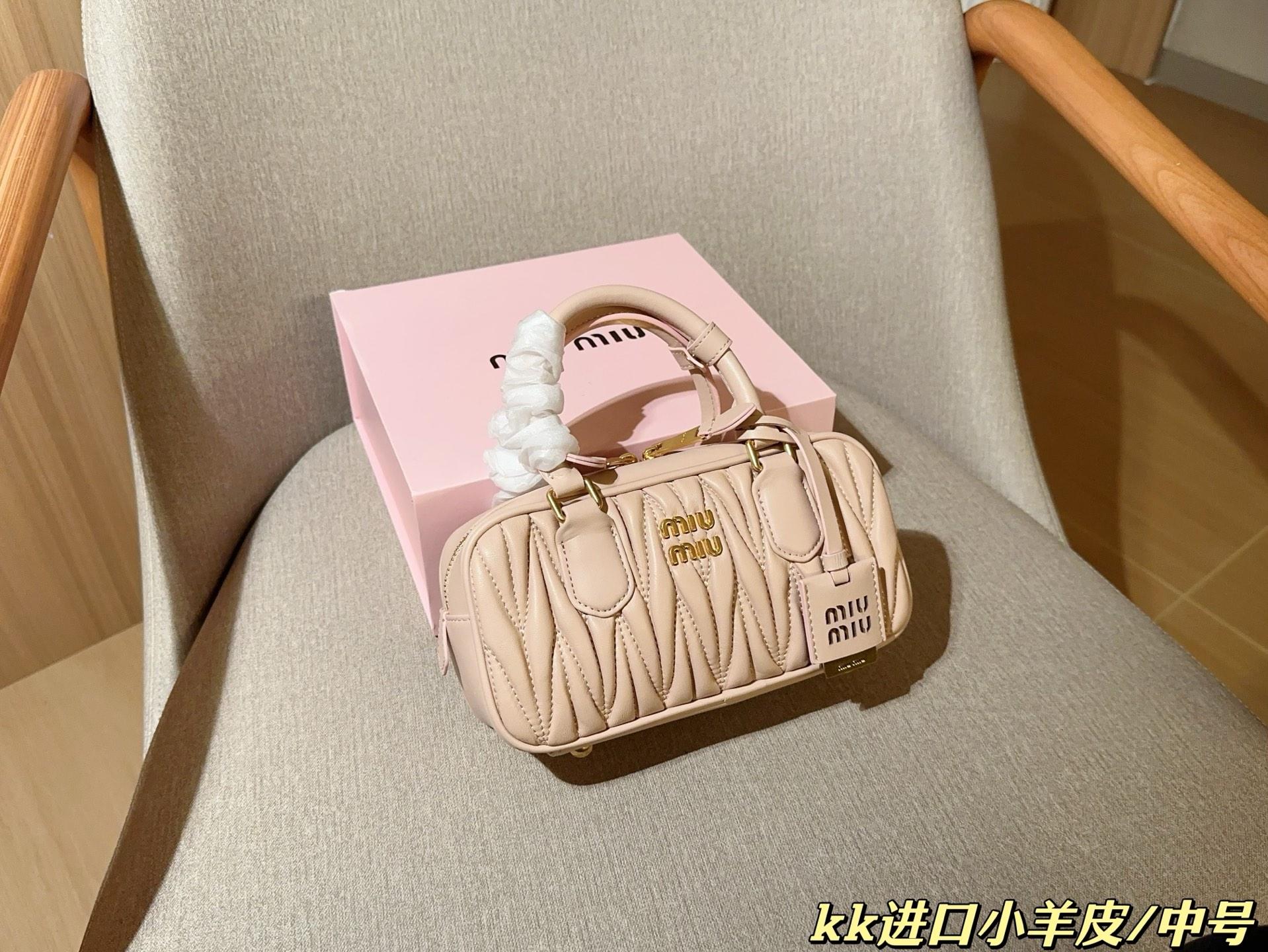 baa41fc6c60fff4dff06eb242df81a6a.jpg