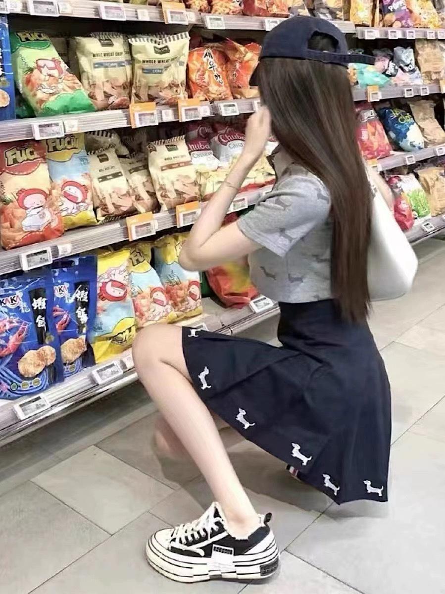 3d37d853806d3a7e4a91f43dc7471a55.jpg