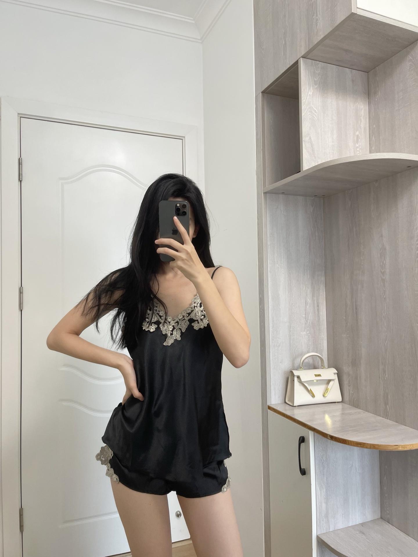 5cc9e74f26a61bd802613e818fdd8ae3.jpg