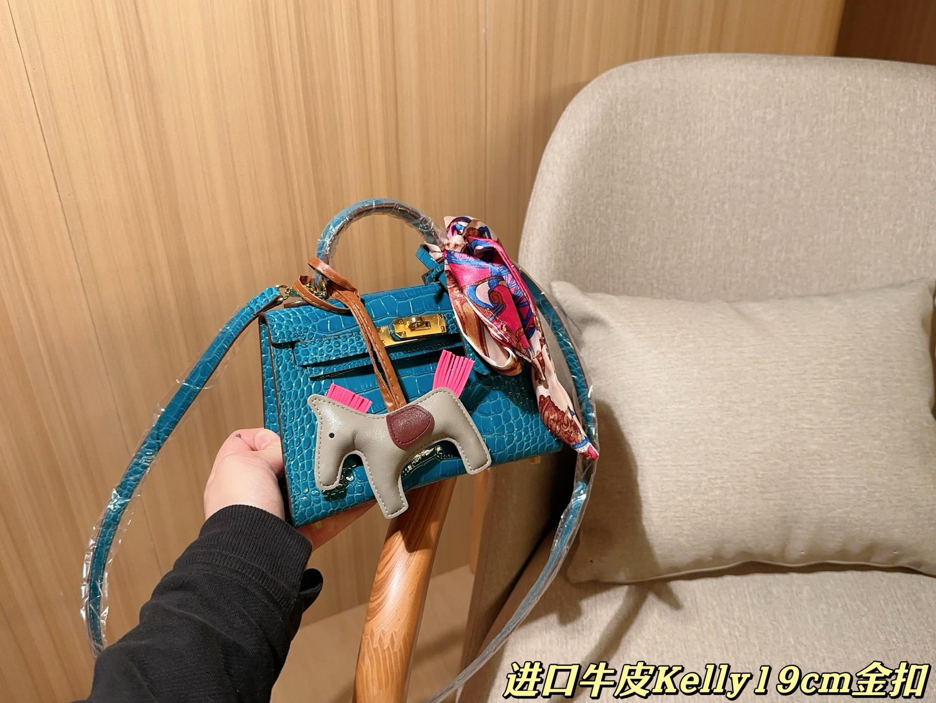 a71dc02f7ee1e6215abc5df20a2418e2.jpg