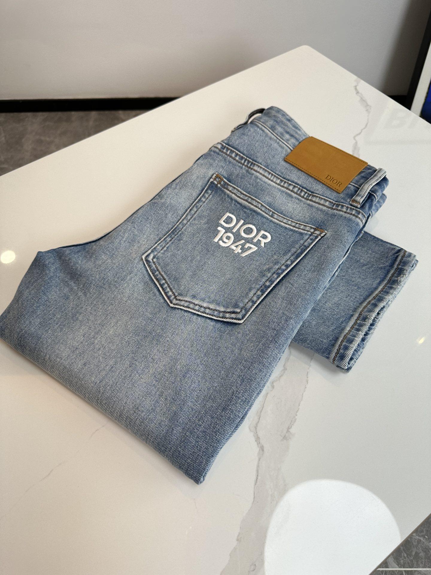 c9f80efe30bbb6e13d4727501ec91c81.jpg