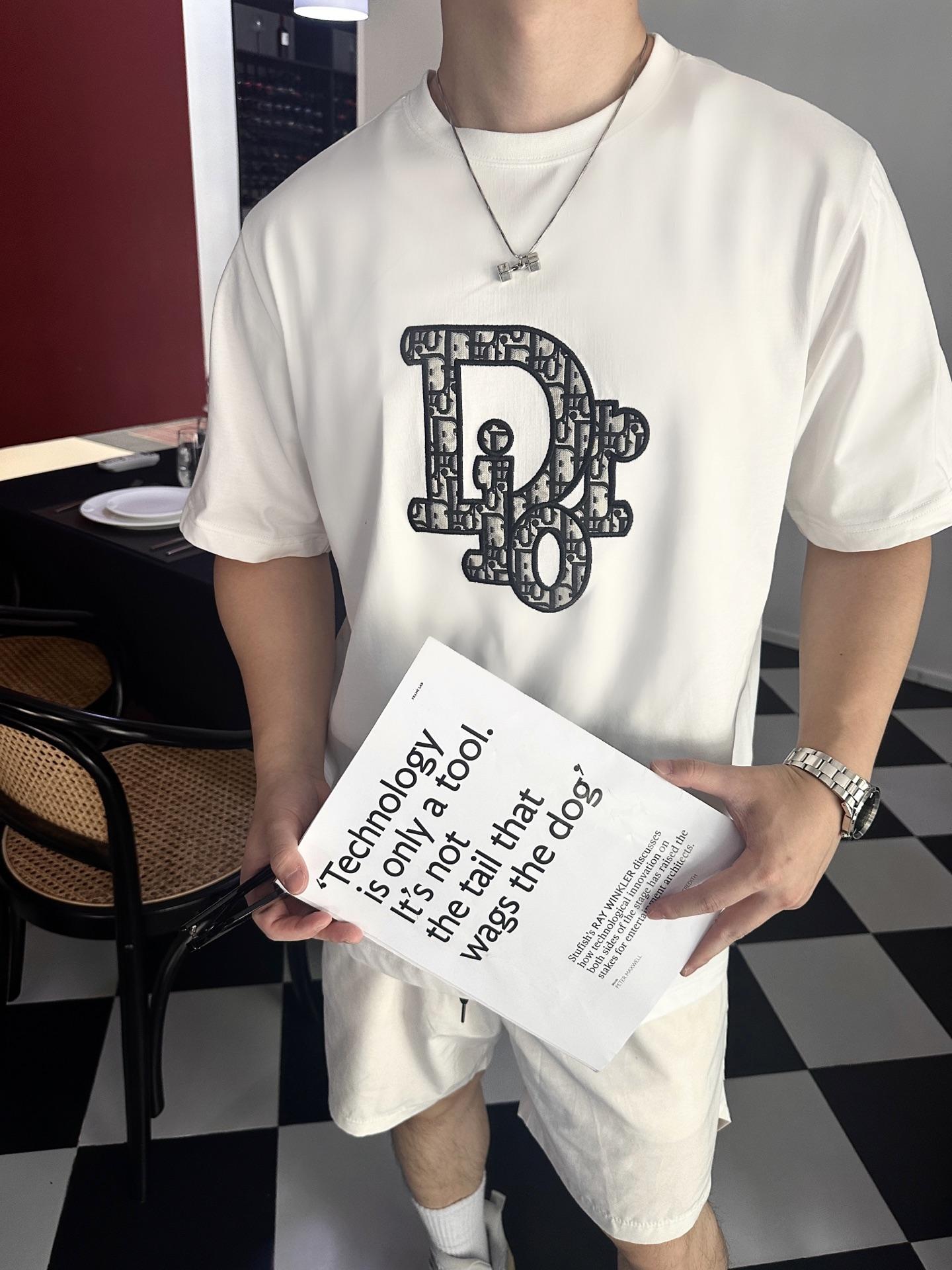 d8b9df5daef393bab41379ff7975685f.jpg