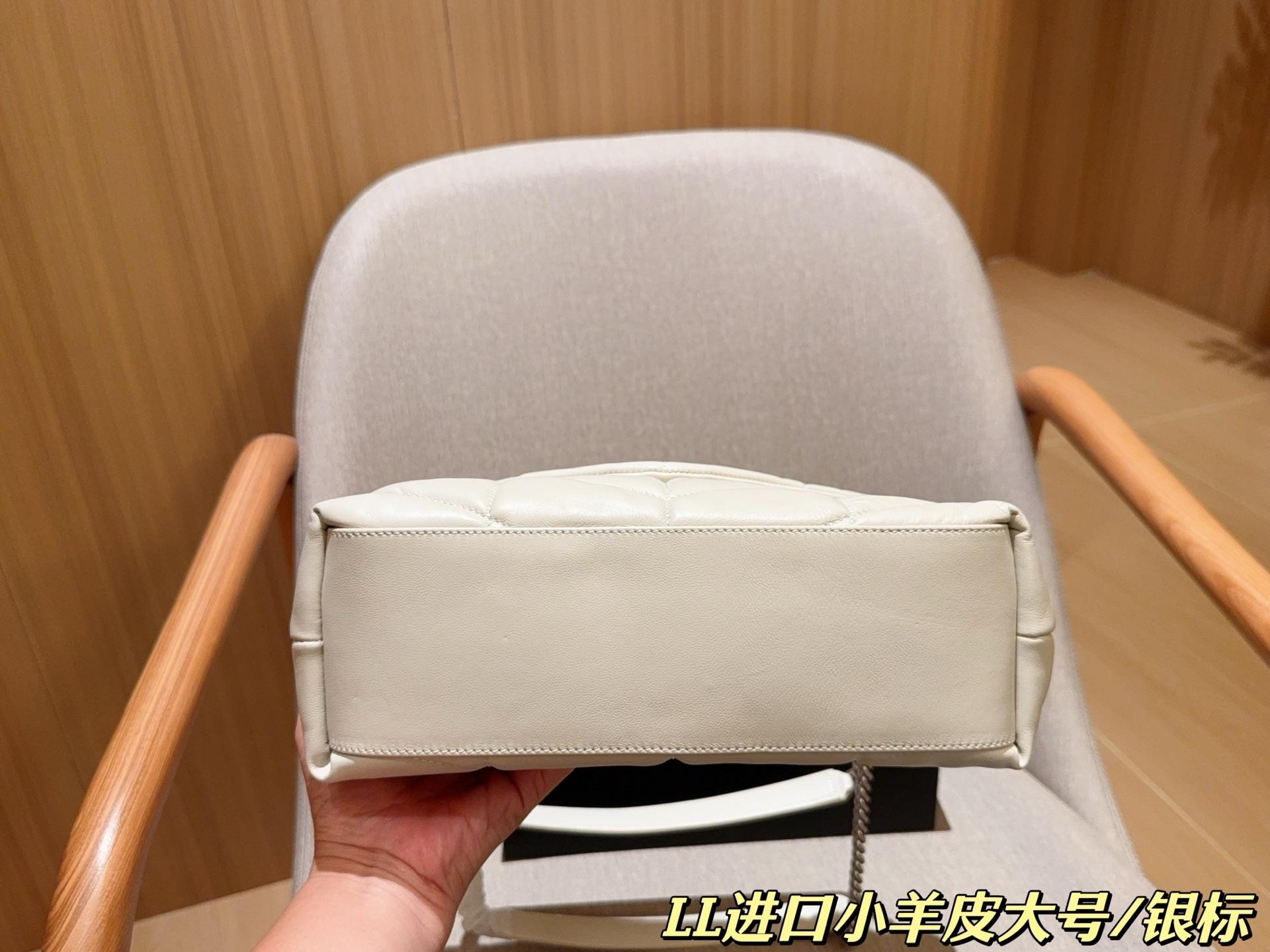 e001bbf38deacb404b9d2f243f2a7cde.jpg