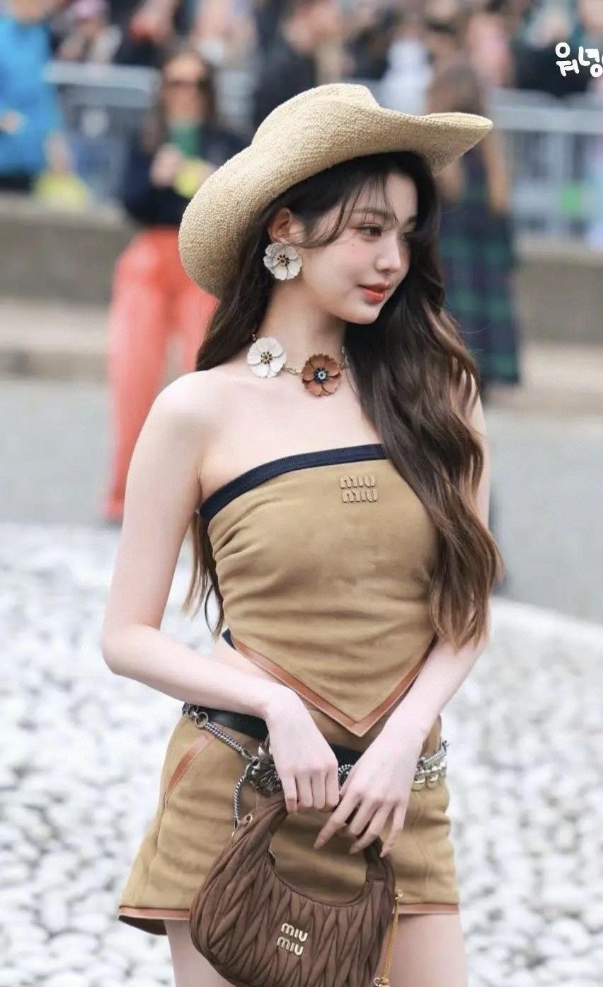8fac32d71469d5ca07aef73a12d5aea1.jpg