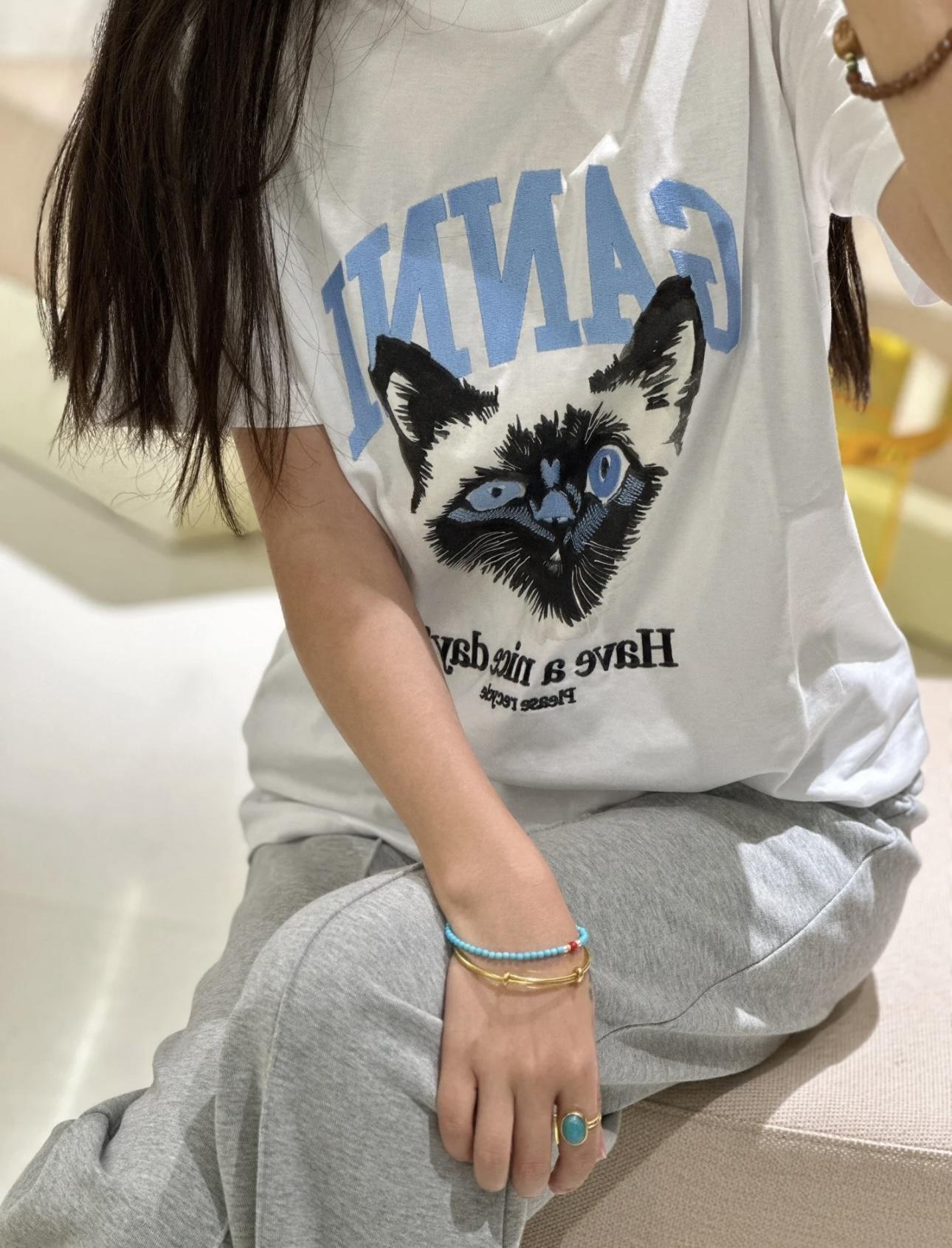 aa5700689e79ef3141b0abae35348fe8.jpg