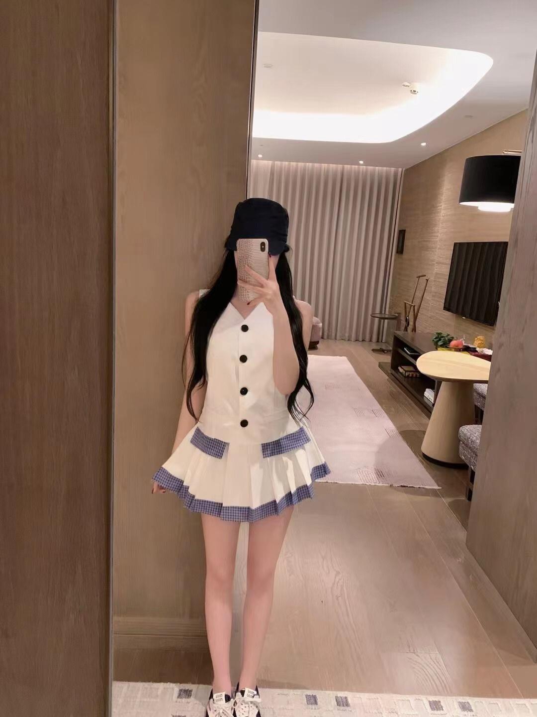 117c0c60fbd0070d607624ebee98d3bf.jpg