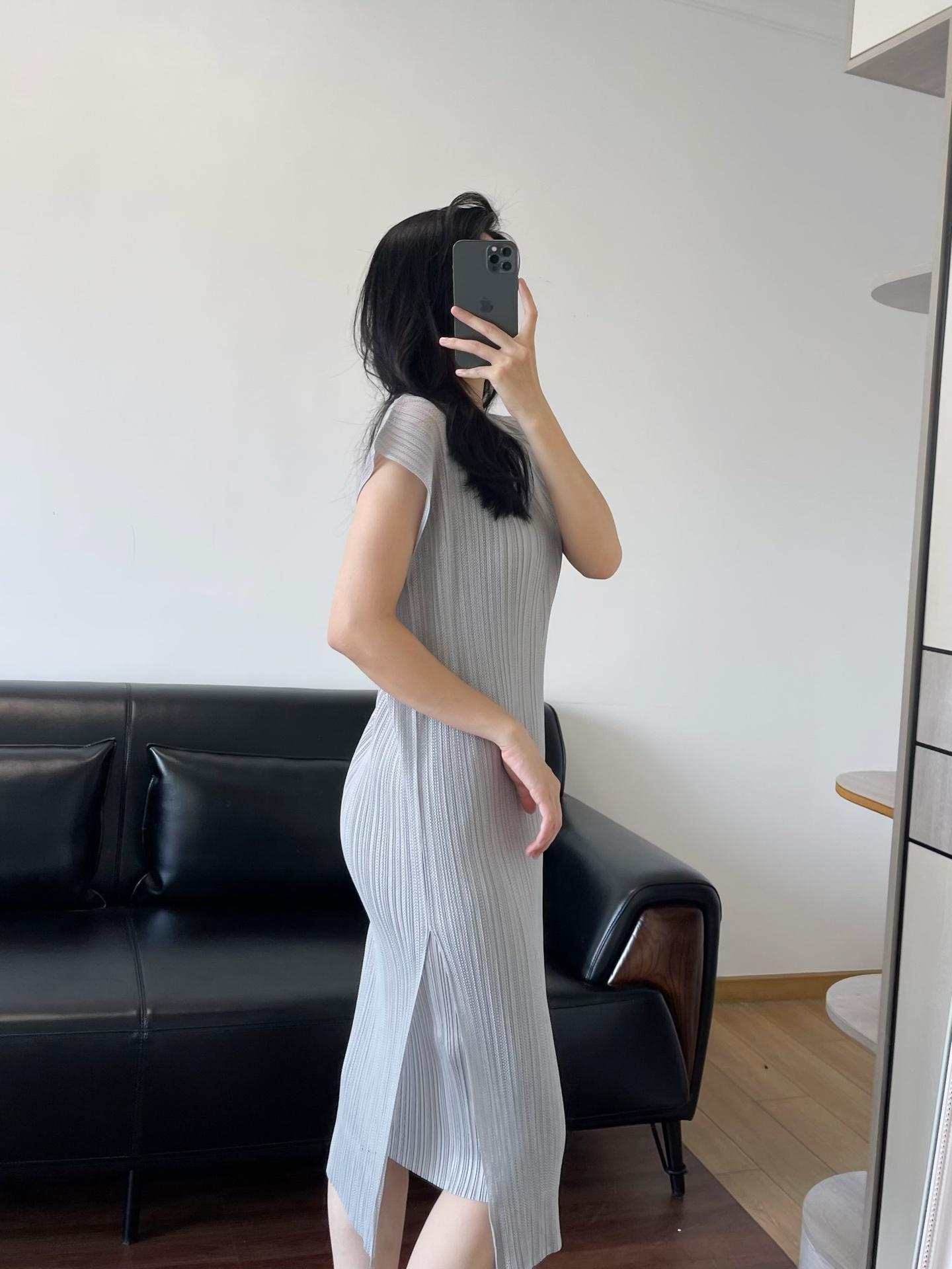 45f6ad76187a2c1bb59446ef89e7c5d4.jpg