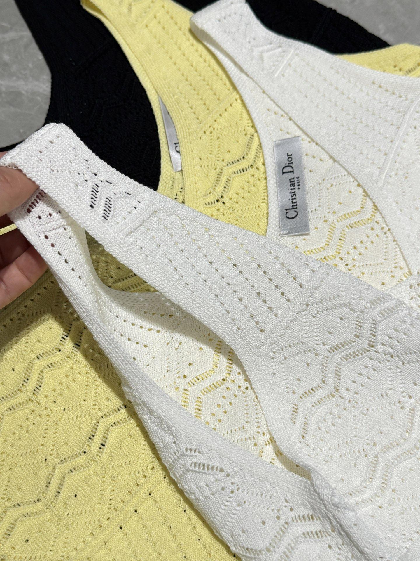 53c5d99ff07cb4e8606107ffb5c57057.jpg