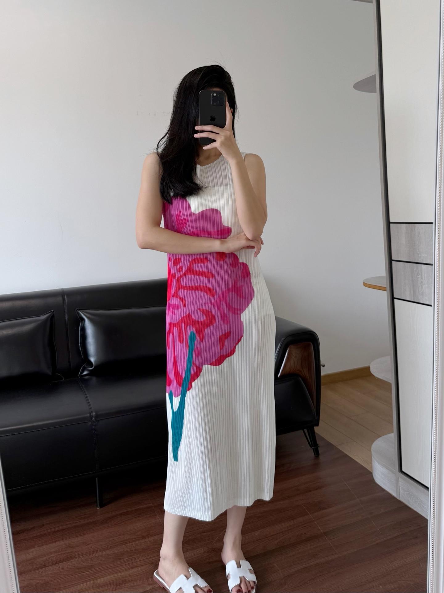 807a656eb1ef5643bf8b57687b877e3a.jpg