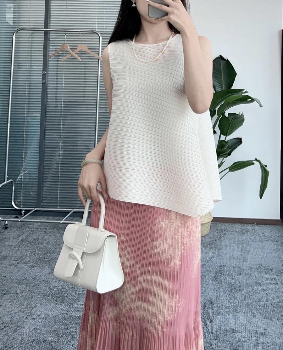 82dee551a46477fa5288da82723451e6.jpg