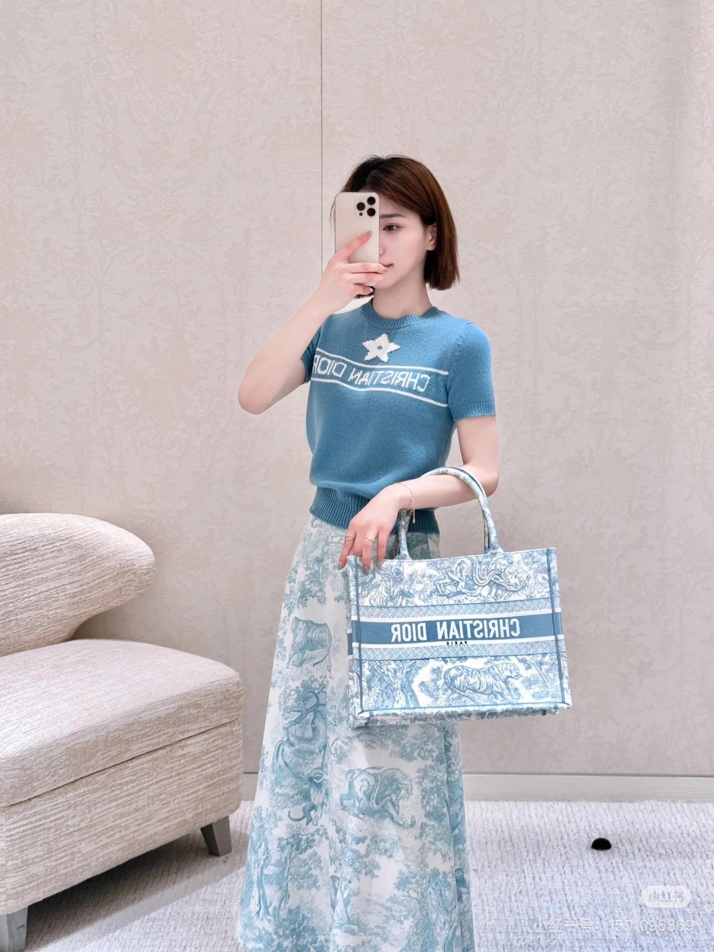 8b1243a6915853ed8a1f3d2bb64f28d5.jpg