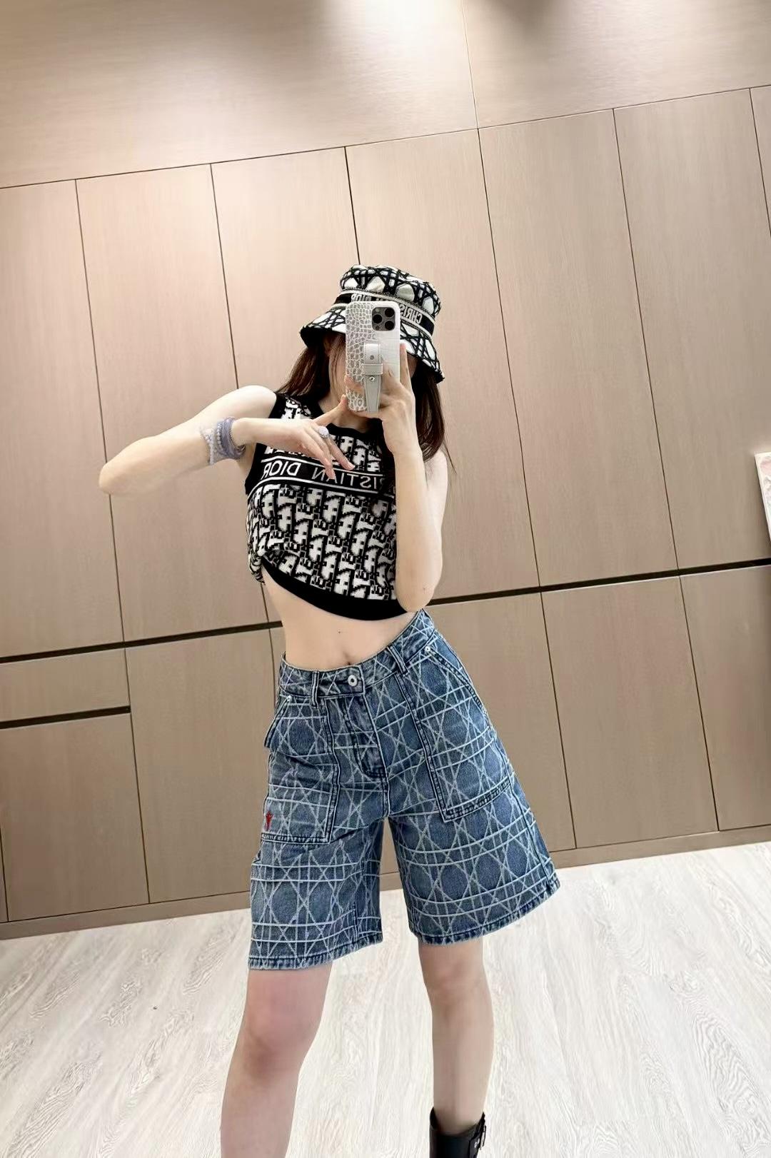 8e9ab01192ee8821aa8836f65ec676bb.jpg