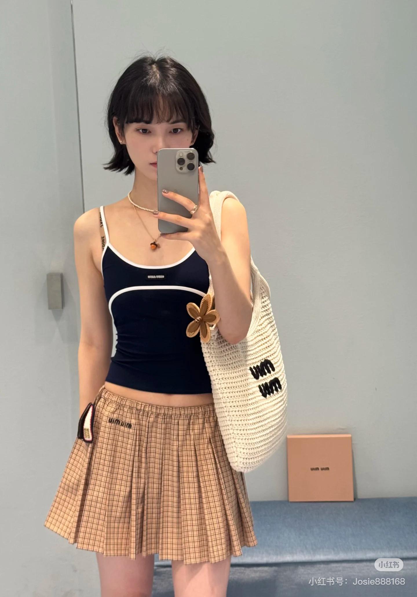 a2b0b0719f1c6e62a9481cc2ebc382de.jpg