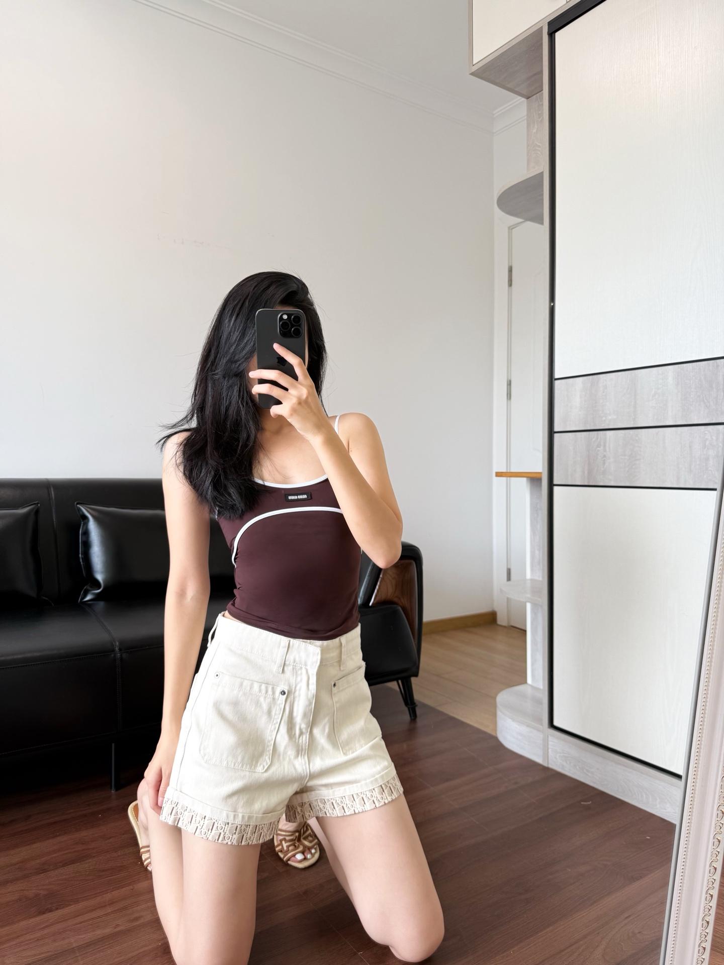 aca09bf7afa44c856b5b561f0c7c67a9.jpg
