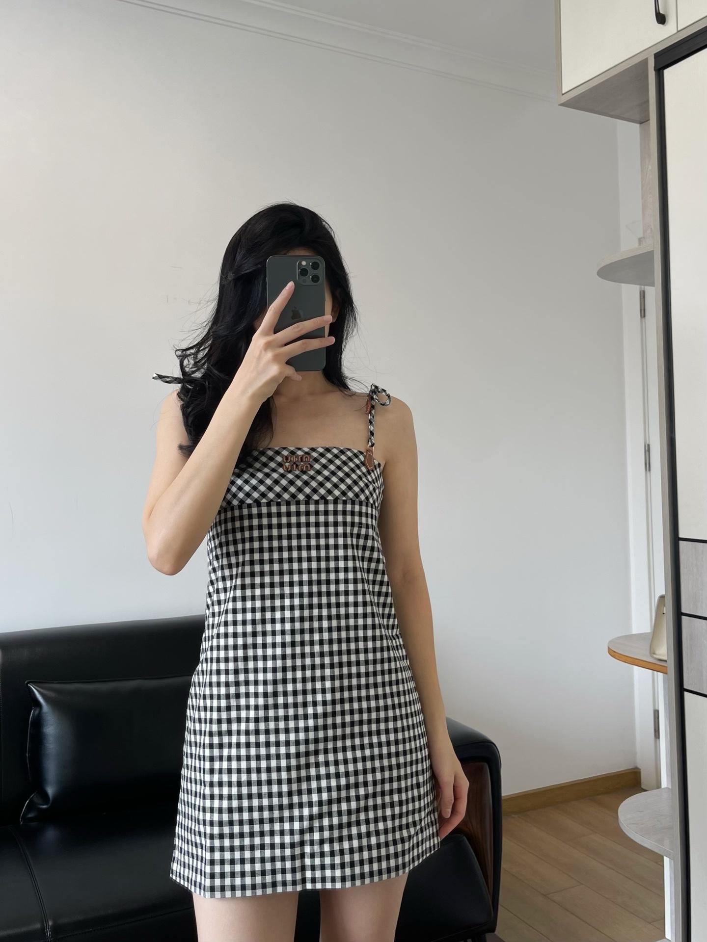 eec33fb38c5f9c91aeb91388b5bb252c.jpg