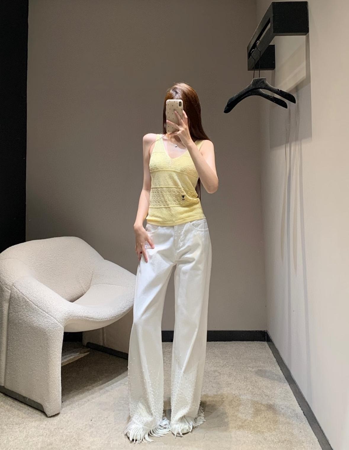 f81567f9ddd172a07e16ec79c5a73e25.jpg