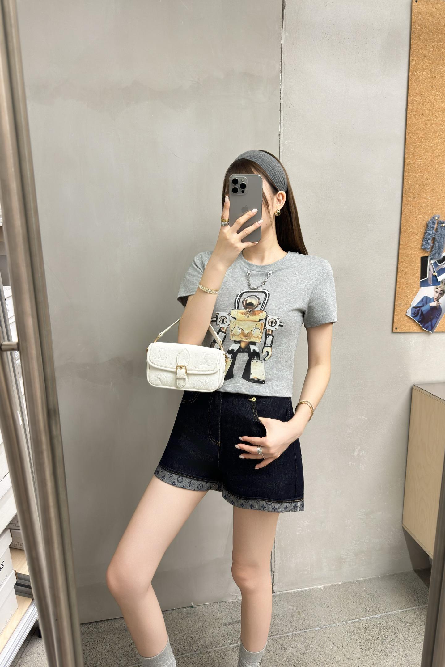 1f09e7ebc1c4486e37622d4b7f42b7d7.jpg