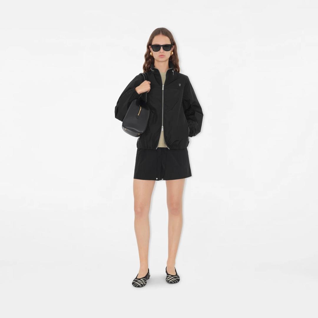 352ef5979c56360d676bfbd67ffebe71.jpg