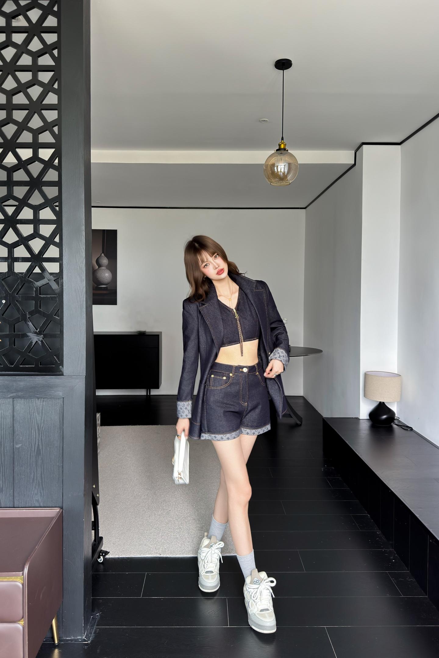 3ae8427ef6280be9d20d120b95500eb9.jpg