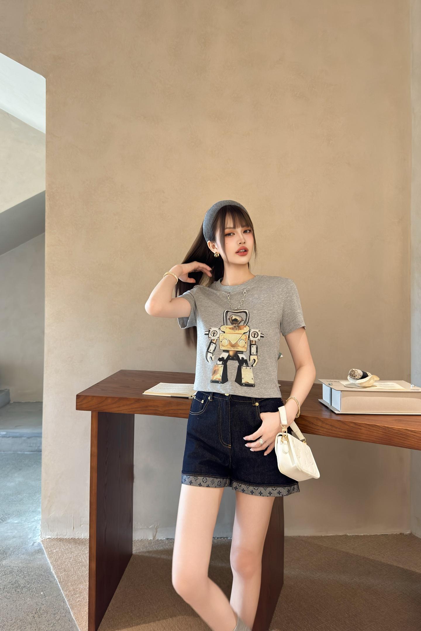 45a55b6a686a040a8766d61a30e0e76c.jpg